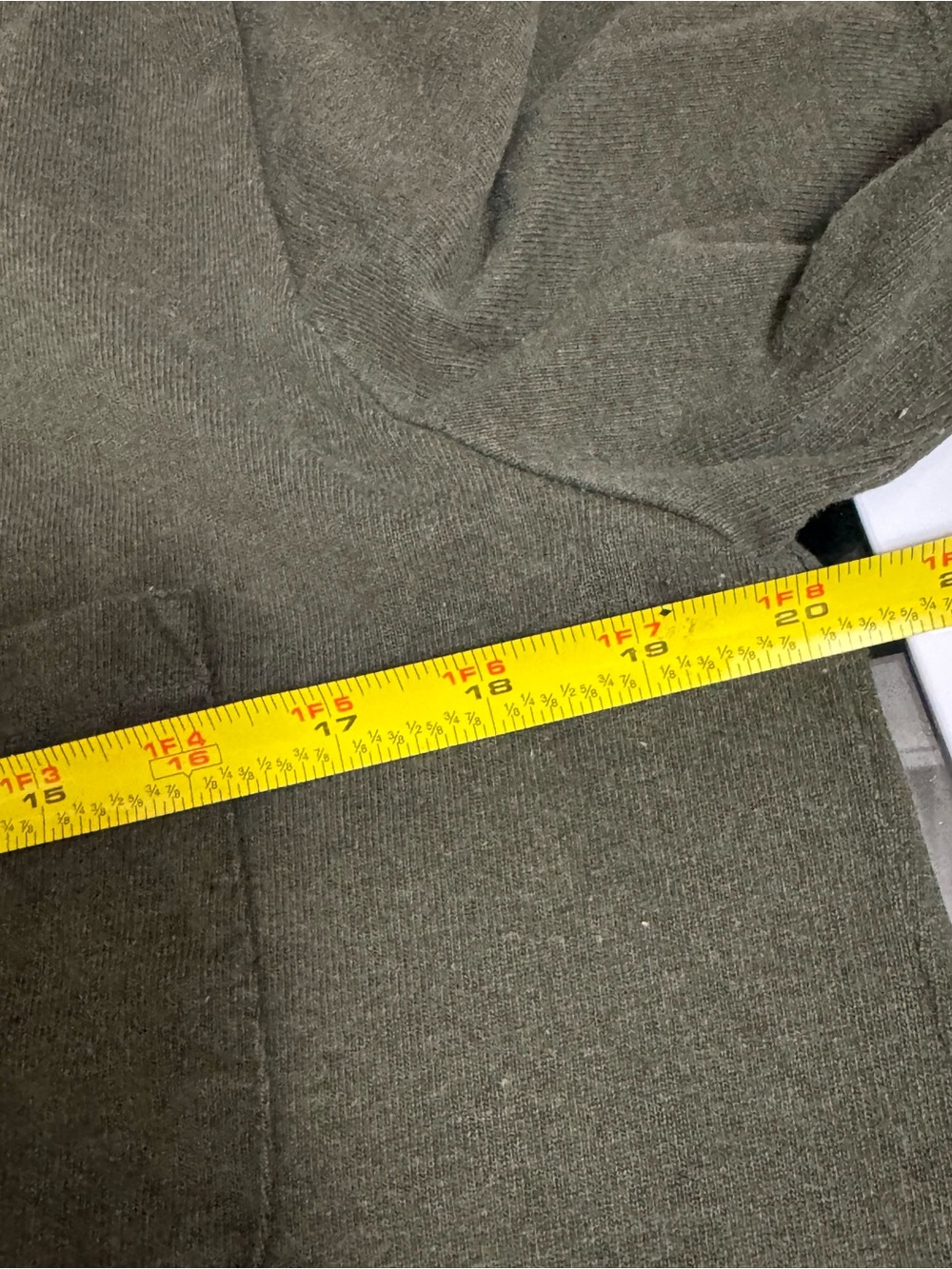 Taylor Stitch Olive Green Pocket Tee It doesn't have a tag, but I included the m - Picture 8 of 8